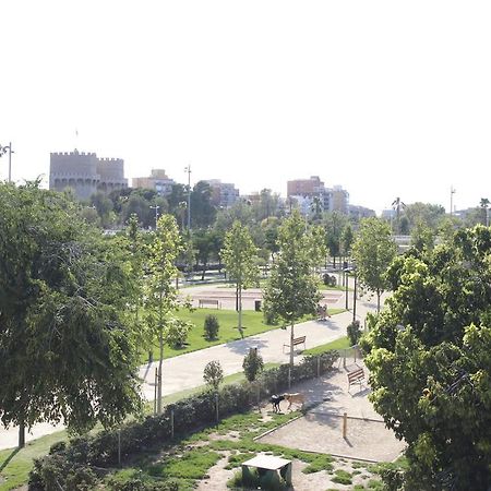 Viveros Apartments Валенсия Экстерьер фото